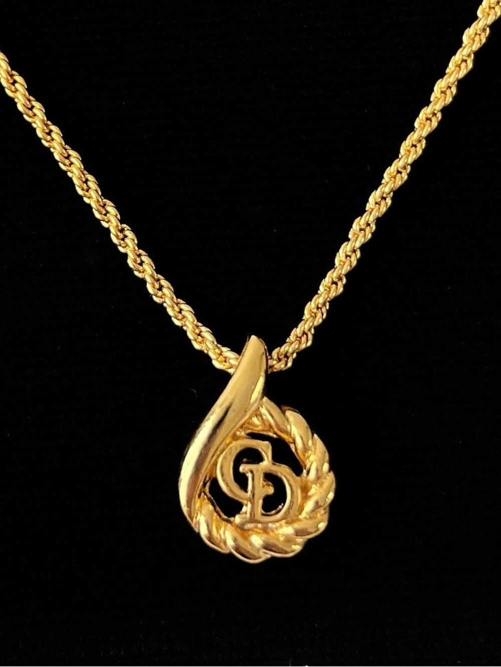 Vintage Christian Dior CD Logo Pendant Necklace Gold Tone Rope Chain Signed